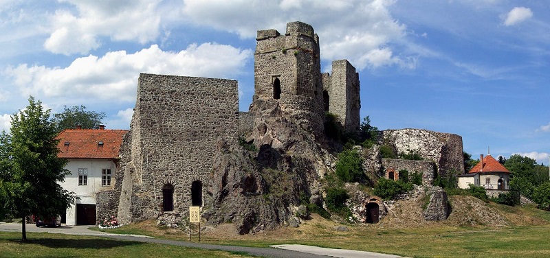 Topoľčiansky hrad?